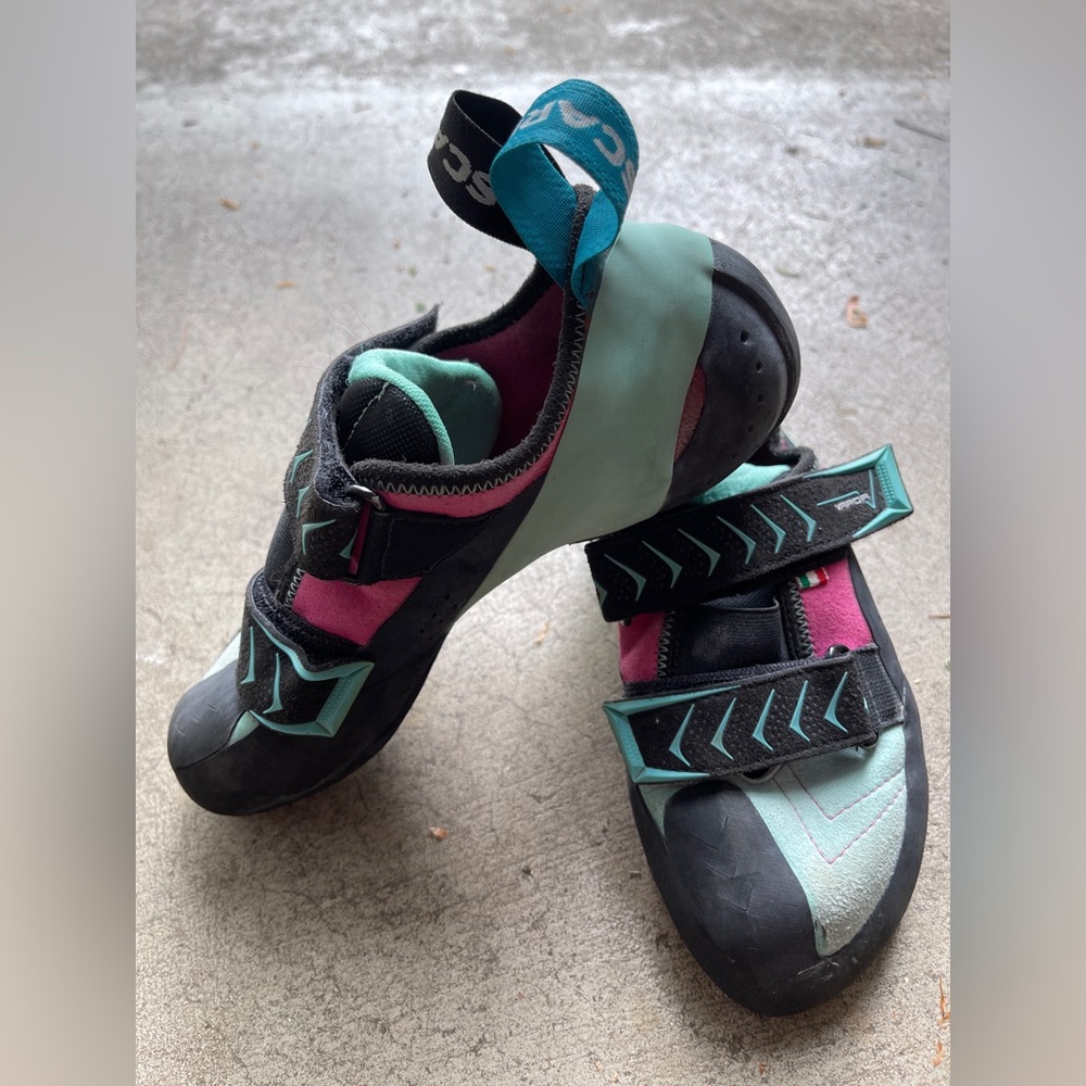 Scarpa Vapor V Womens 39.5 Rock Climbing Shoes